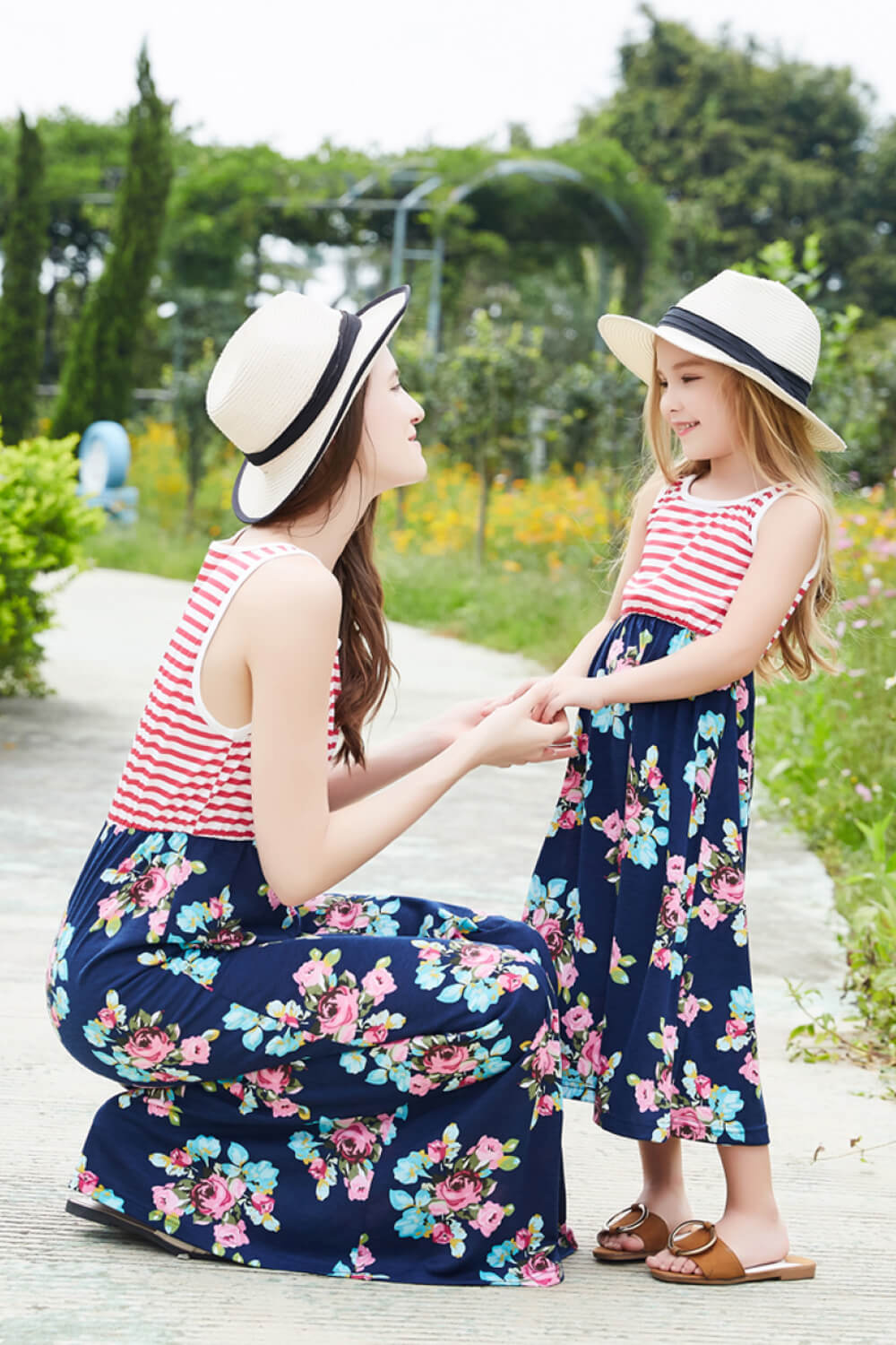 Women Striped Floral Sleeveless Dress